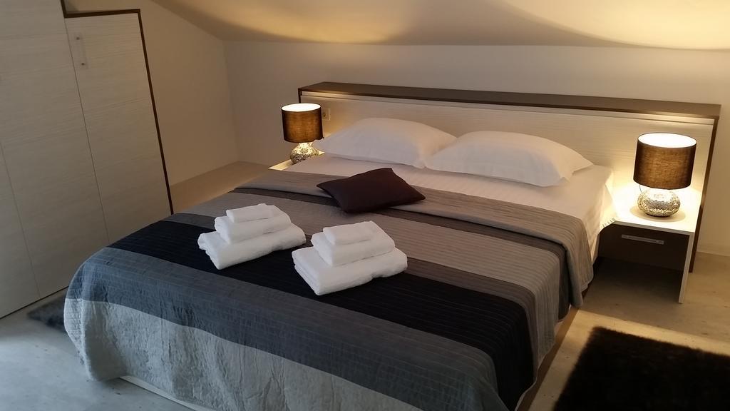 Apartments Sanja Trogir Kültér fotó
